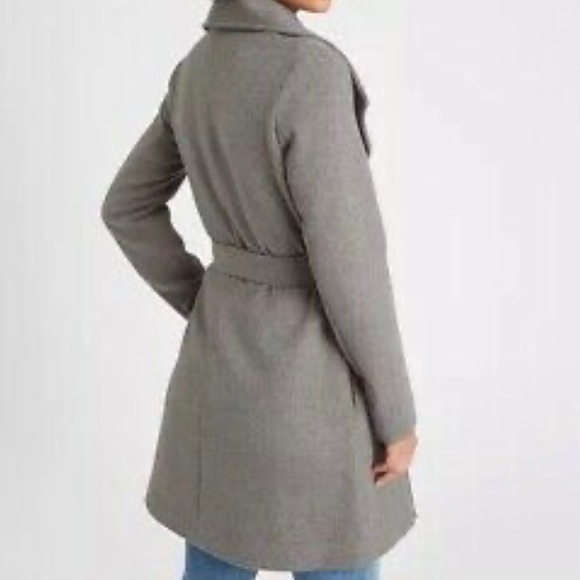 Banana Republic Coat - Picture 2 of 16